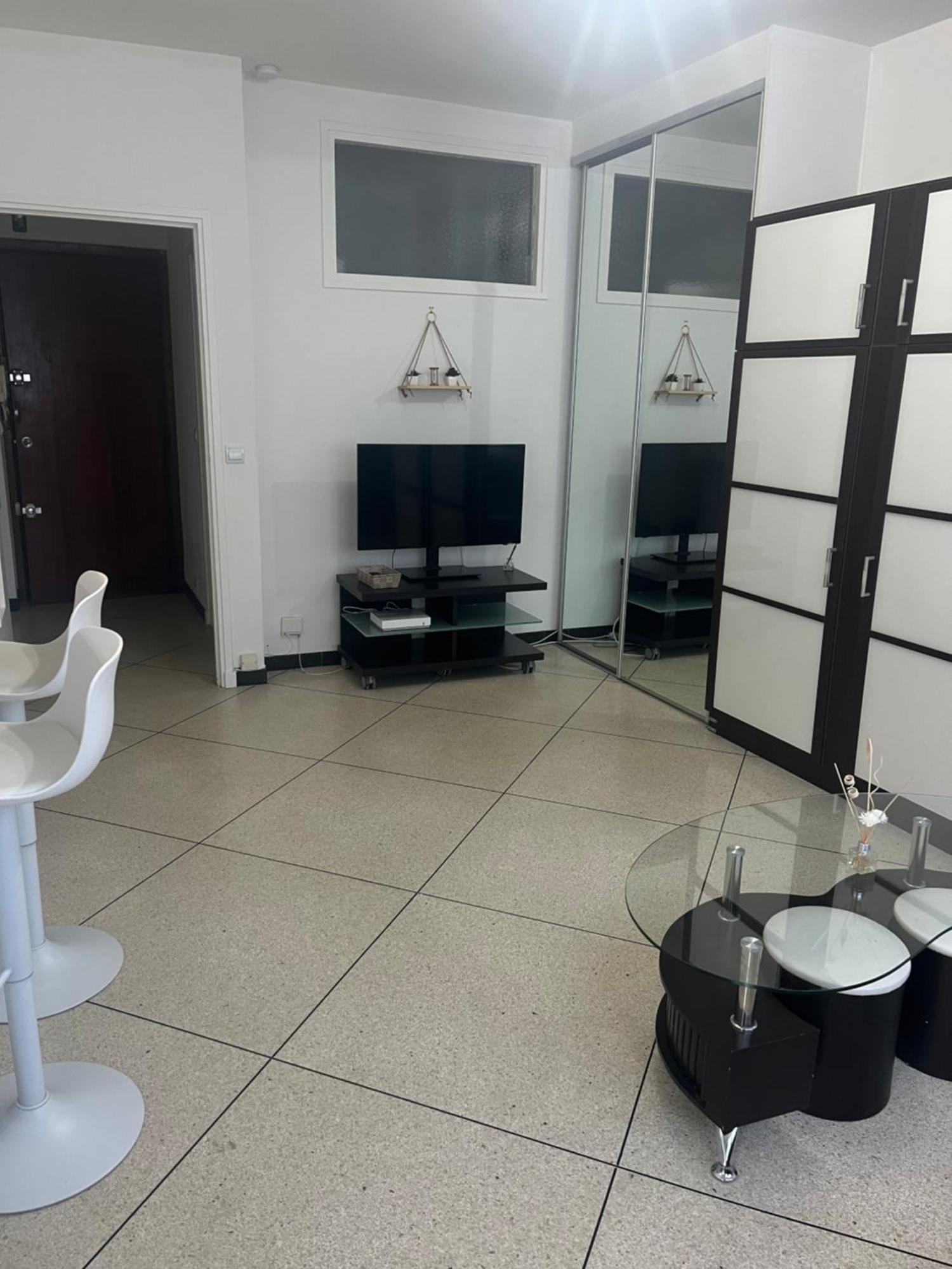 Nice Sejour Detente Studio Lumineux Balcon Cuisine Equipee Wifi Exterior foto
